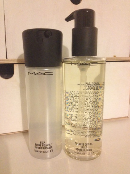 mac cleanse off oil fix+