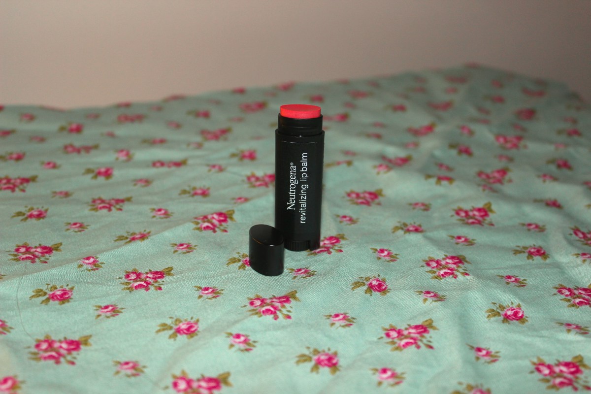 Neutrogena Revitalizing Lip Balm Tinted Healthy Blush