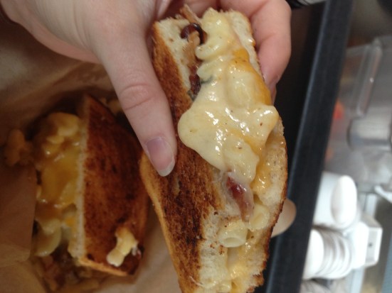 the american grilled cheese kitchen restaurant san francisco mac & cheese bacon sandwich